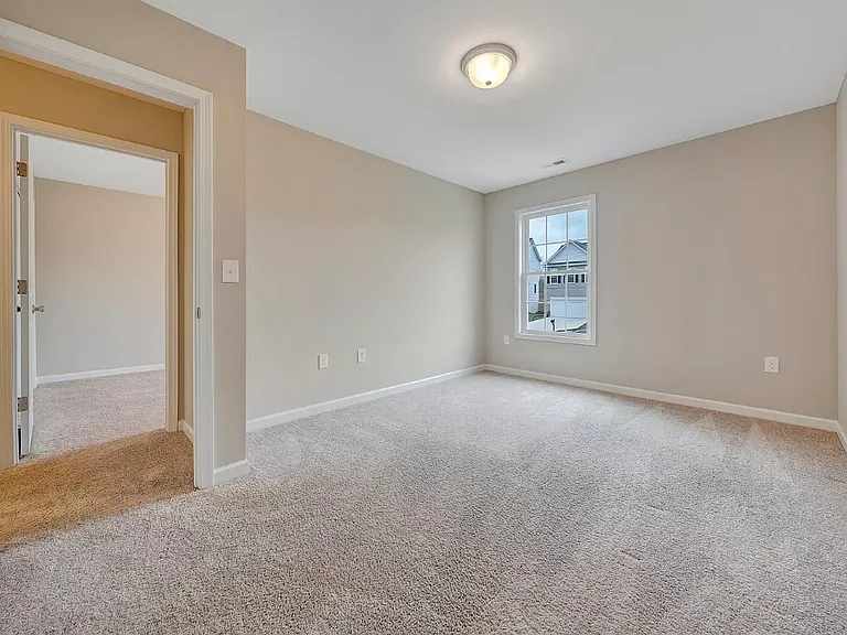 915 Holland Loop NW — Photo 23