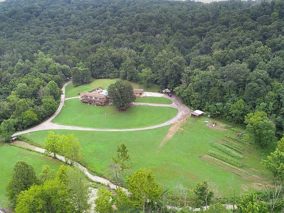 2nd image of 2062 Lake City Hwy