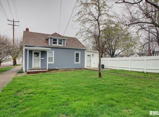 815 S 10th St, Quincy, IL 62301