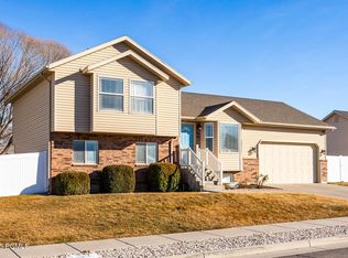 2012 N 550 W, Clinton, UT 84015