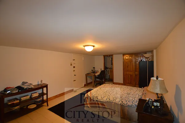 Rented by City Stop Realty | media 50