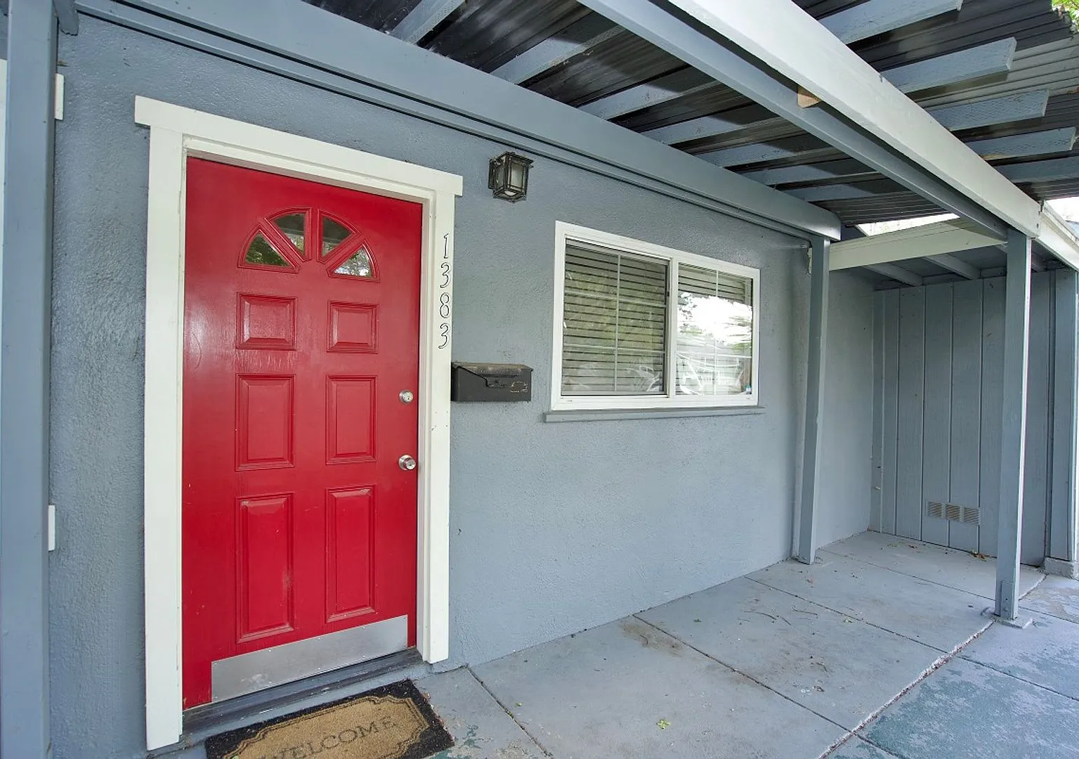 Charming Three Bedroom Downtown Napa Home — Photo 3