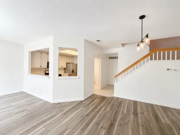 2260 Indigo Hills Dr Unit 4, Corona, CA 92879