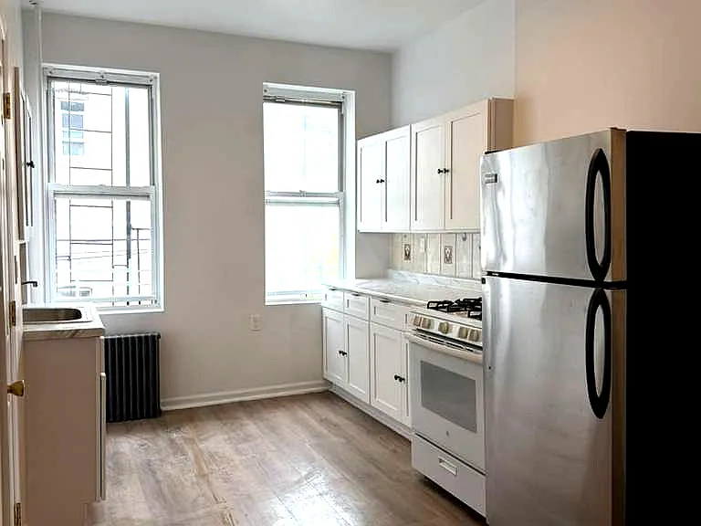 129 Saint Nicholas Ave #3R — Photo 2