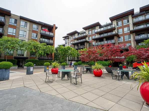 733 3rd St W #105, North Vancouver, BC V7M 0C8