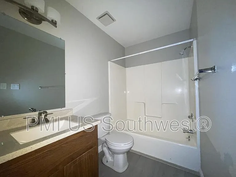 1611 Highway 95 #B208 — Photo 17