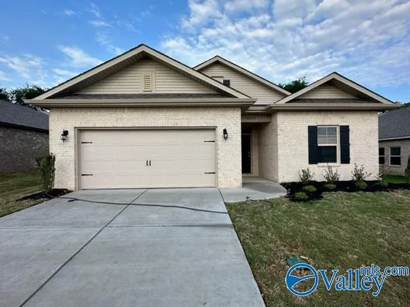 464 Jackson Point Cir, Huntsville, AL 35811