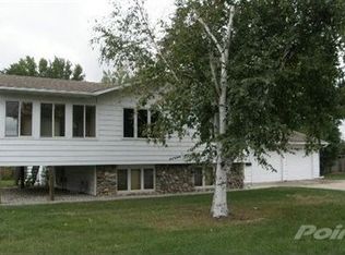 414 Mackenzie Ct, Saint Peter, MN 56082