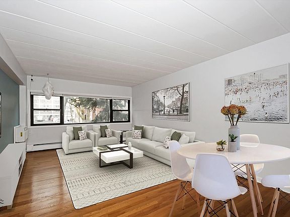 3rd image of 5616 N Kenmore Ave APT 2B