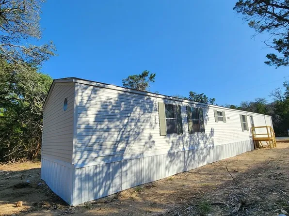 506 Paladin Dr, Bandera, TX 78003