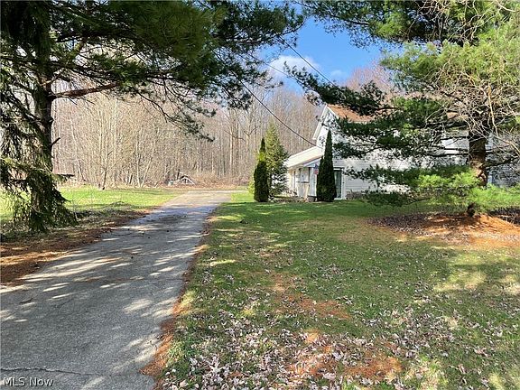 5th image of 13004 Chardon Windsor Rd