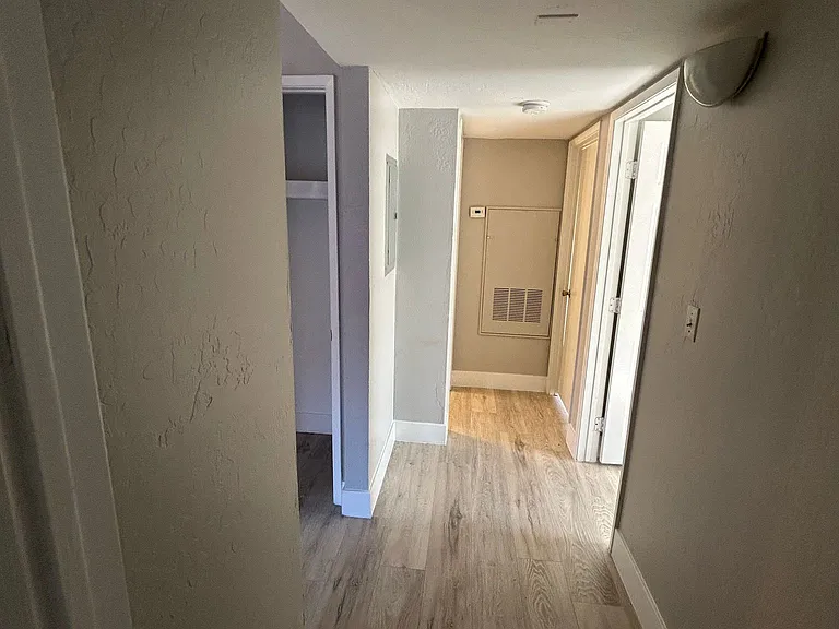 16602 N 25th St #218 — Photo 8