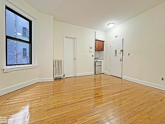 1st image of 245 W 75th St APT 4D