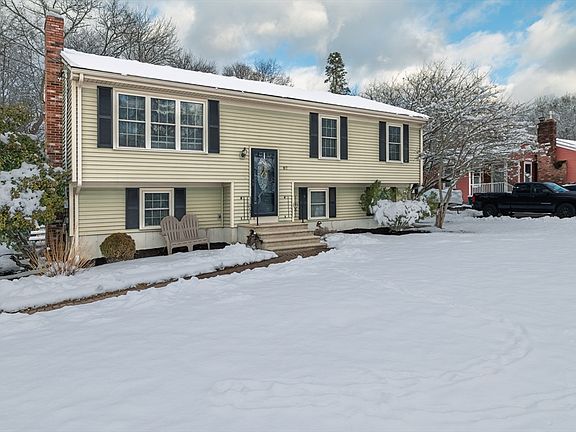 3rd image of 87 Tanglewood Dr