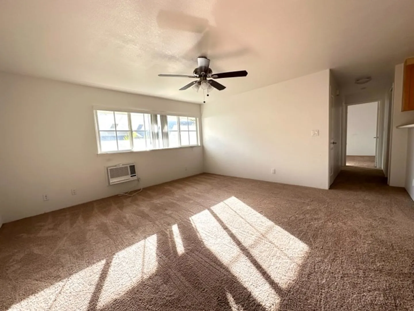 2 Bedroom, 2 Bathroom, 2 Parking (Lalea at Hawaii Kai) — Photo 3