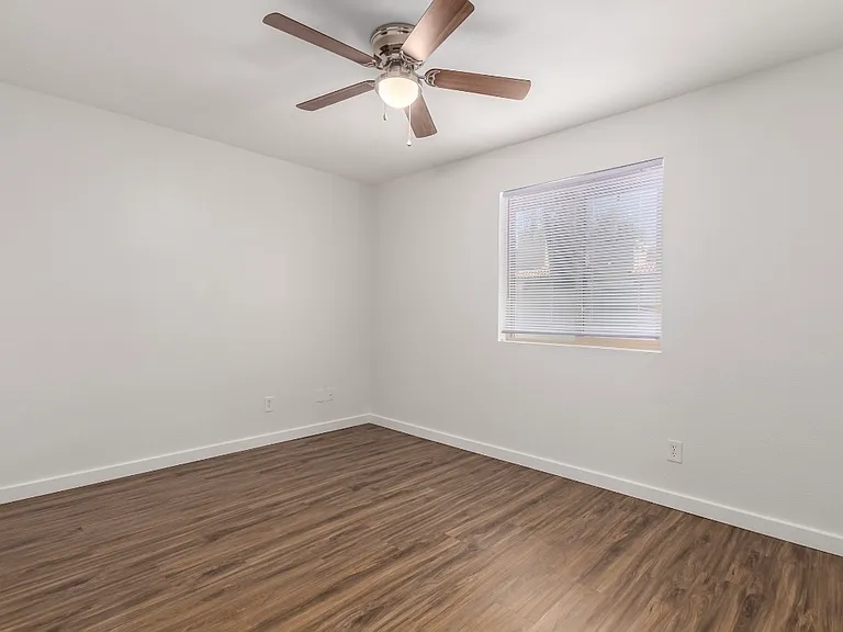 1669 S Ash — Photo 12
