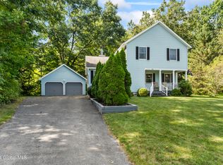 39 Kings Mills Rd, Saratoga Springs, NY 12866