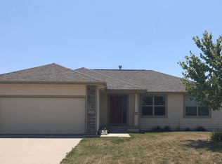 118 35th St SW, Altoona, IA 50009