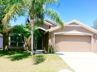 640 Sand Ridge Dr, Valrico, FL 33594