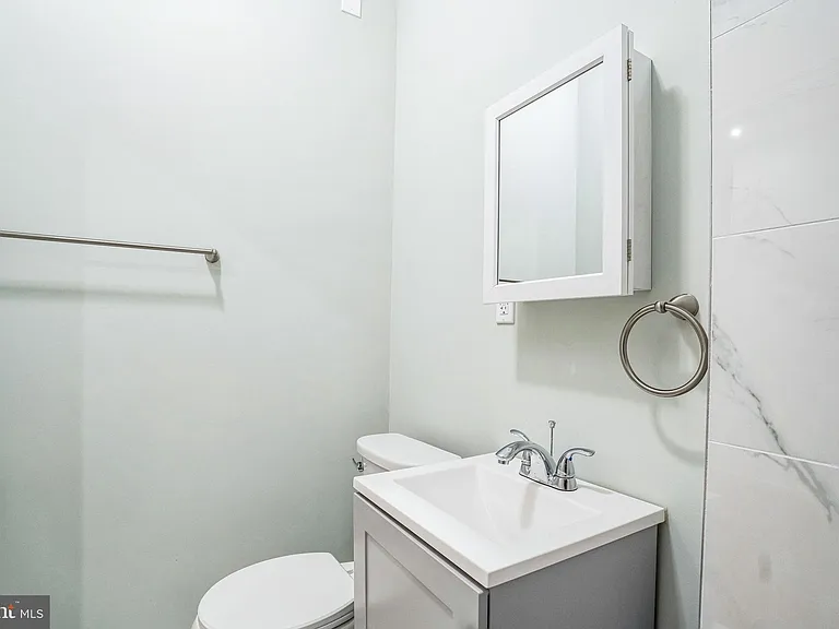 435 N 32nd St #1 — Photo 14