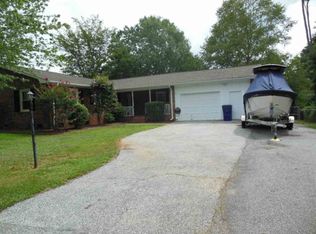 610 Spencer Cir, Spartanburg, SC 29307