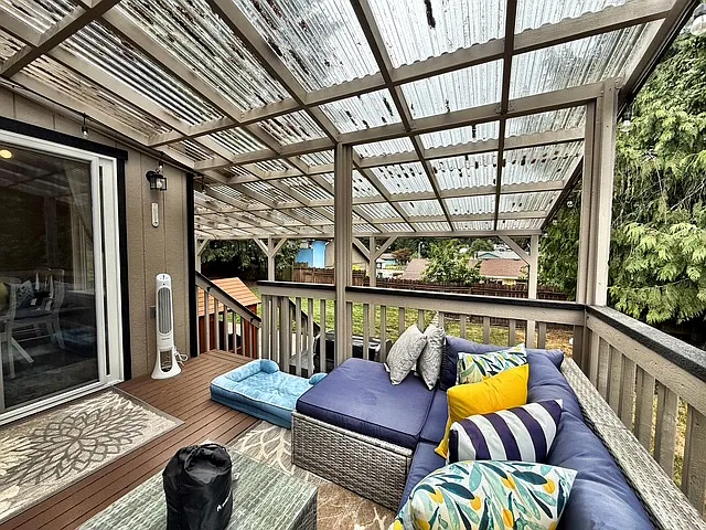 847 NE Cimeron Ct — Photo 31