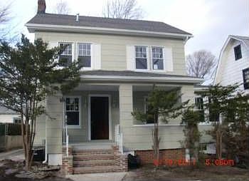 2nd image of 18 Chauncey Ave