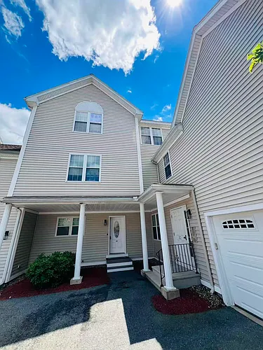 18 Dale St #8B Photo 1