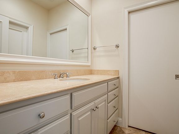 2nd image of 4250 Holland Ave #206