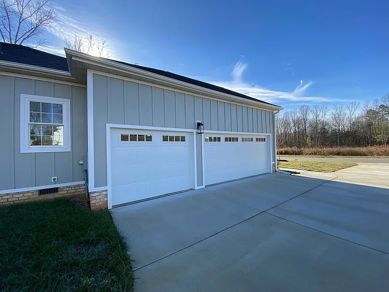 261 Summerlyn Dr — Photo 26