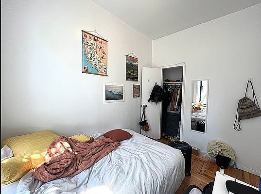4th image of 321 E 14th St #A
