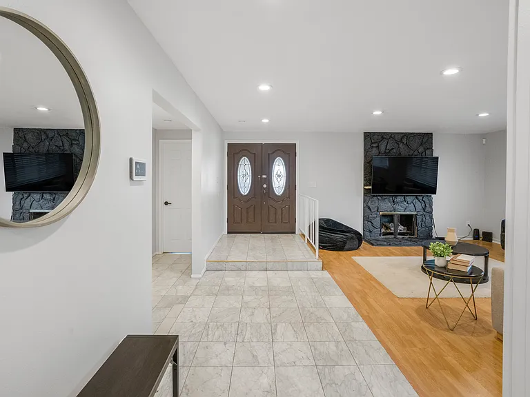 23721 Pasatiempo Ln — Photo 5