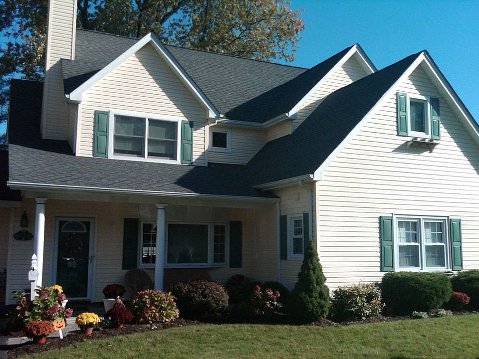 1st image of 32 Waldo Ave