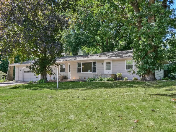 1225 Dunkirk Ln N, Plymouth, MN 55447