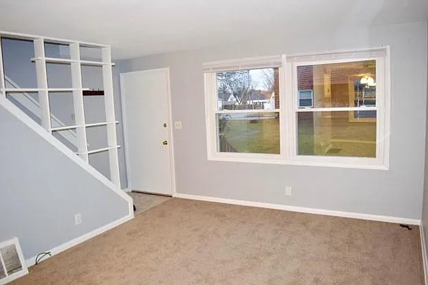 2 bed, 900 sqft, $1,150 — Photo 4
