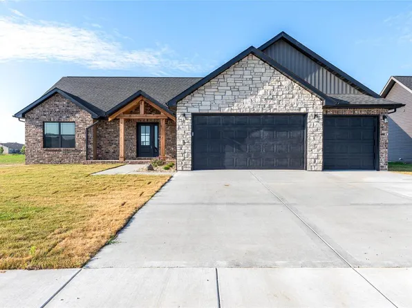 417 Rumsfeld, Troy, IL 62294