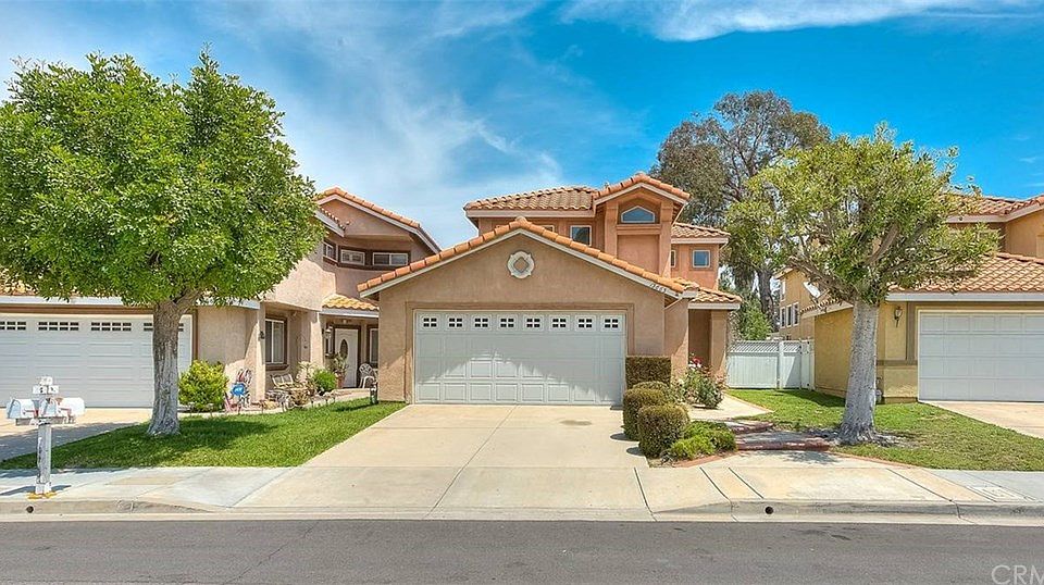 1st image of 15665 Altamira Dr