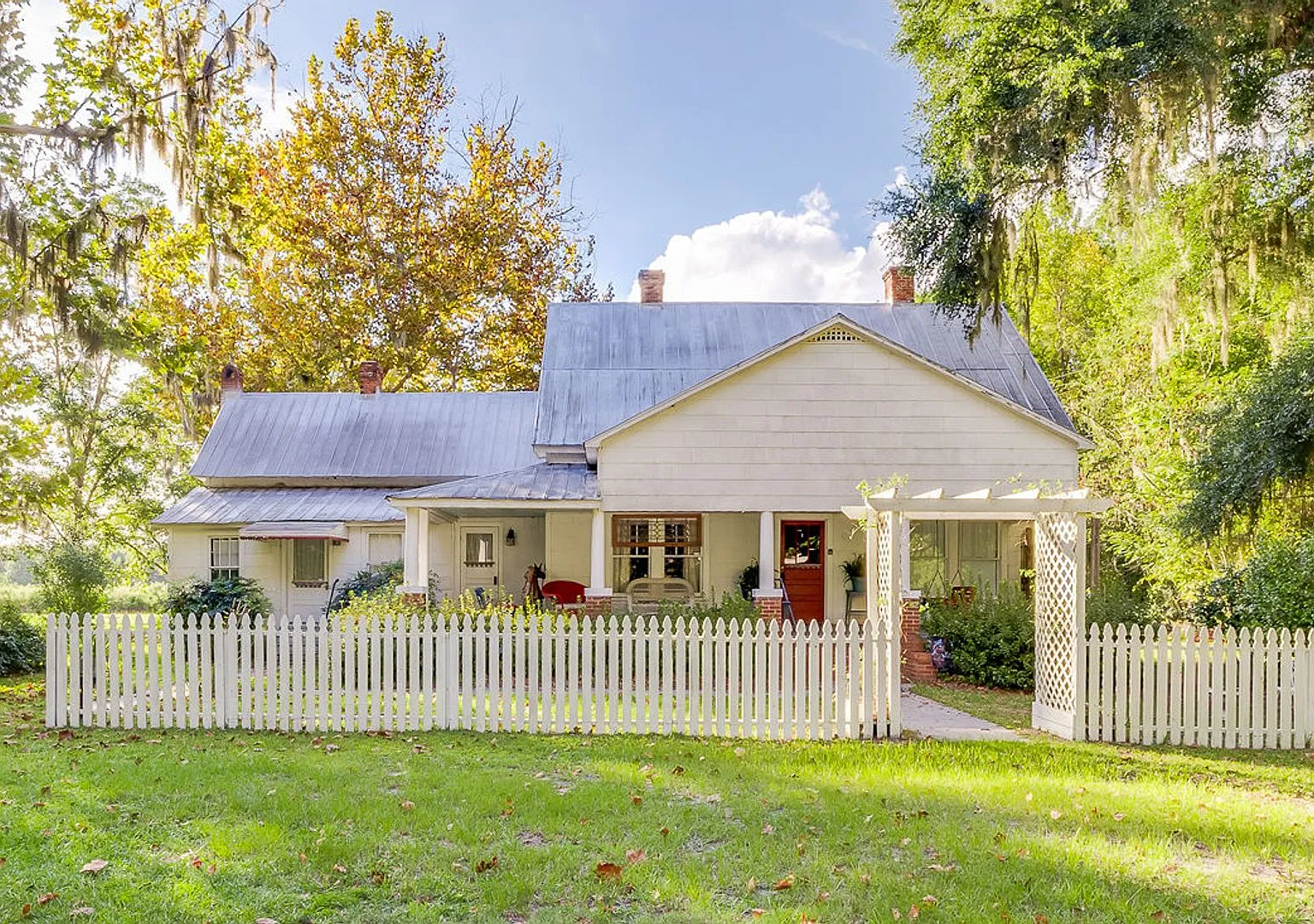 Experience Peaceful Country Living in Clyo, GA $2,200/Month! — Photo 1