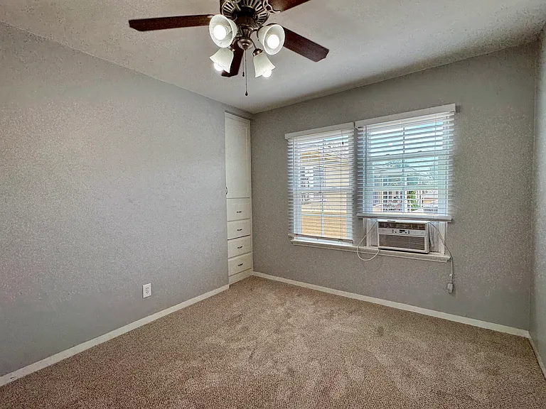 2975 Laurel St #19 — Photo 21