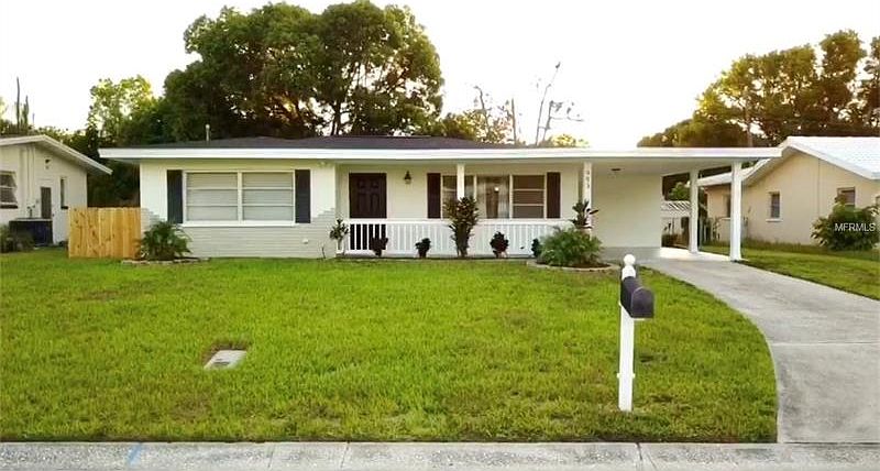 1st image of 990 Crosley Dr