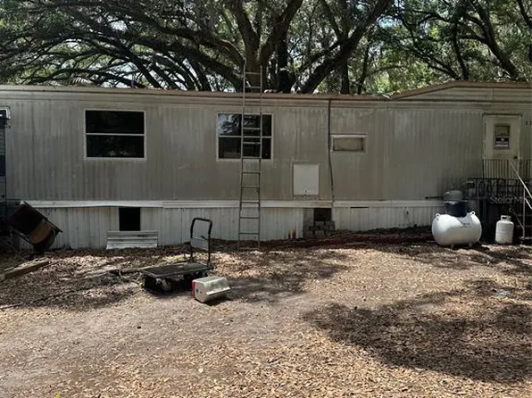 9068 SE 12th Dr, Webster, FL 33597