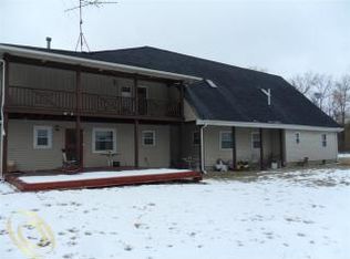 8150 Runyan Lake Rd, Fenton, MI 48430