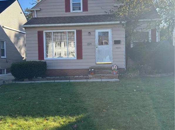 1371 S Green Rd, South Euclid, OH 44121