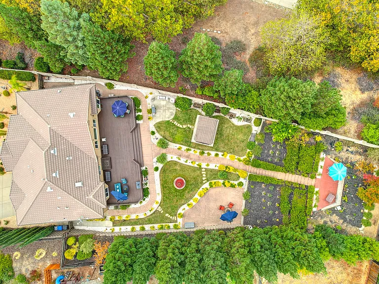 1676 Stronsay Ct — Photo 94