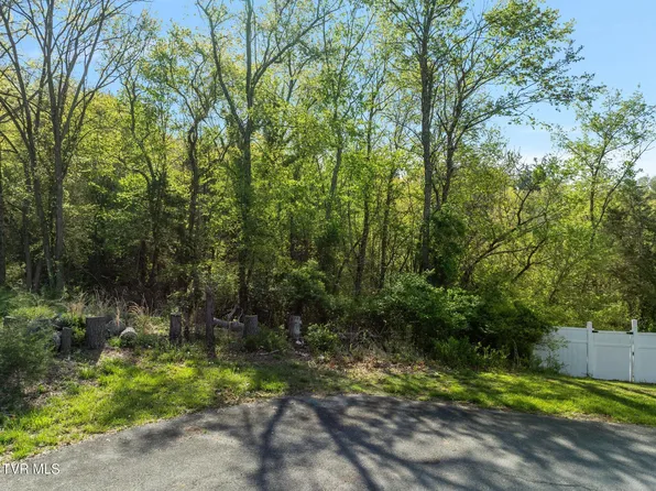 Hidden Valley Rd, Bristol, TN 37620