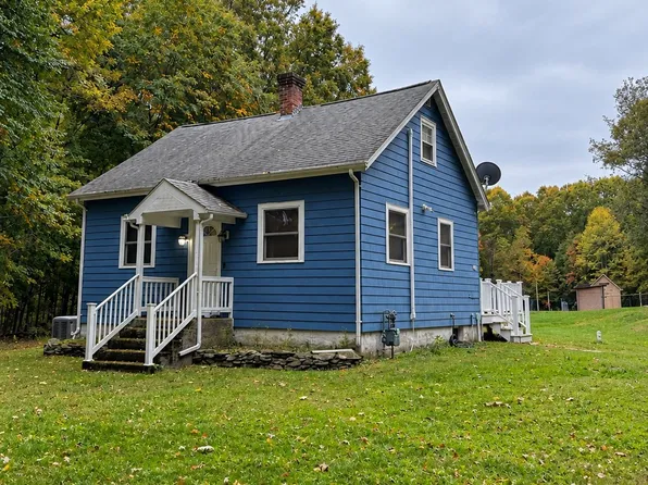 12 Pine St, Rehoboth, MA 02769