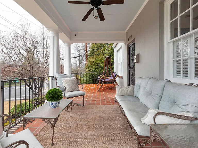 1179 Monroe Dr NE — Photo 3