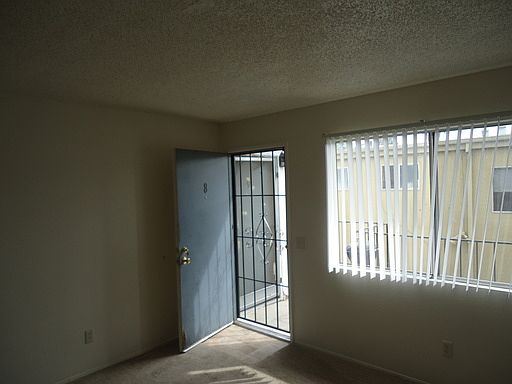 1st image of 4630 Ohio St APT 8