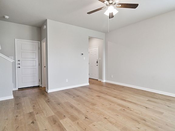 4th image of 525 Caymus Dr Unit A