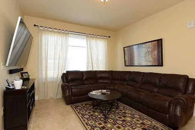 215 N Ctr #504 — Photo 18